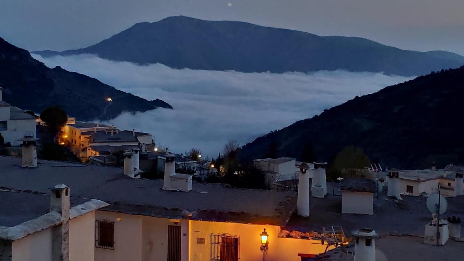 Hostal Ruta De Las Nieves Capileira Εξωτερικό φωτογραφία